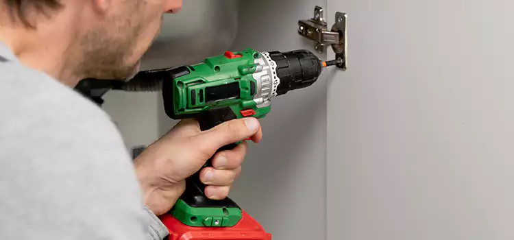 Commercial Door Hinge Repair Skokie